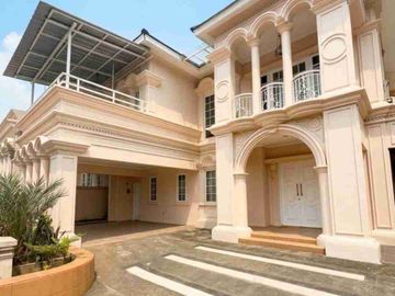 DIJUAL RUMAH SIAP HUNI FULLY FURNIHSH, LINGKUNGAN HIJAU SAN ASRI. THE GREEN BSD