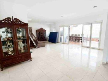 DIJUAL RUMAH SIAP HUNI FULLY FURNIHSH, LINGKUNGAN HIJAU SAN ASRI. THE GREEN BSD