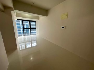 2 Bedroom Condo For Sale in Uptown Ritz, BGC, Taguig City | 80 sqm | RFO | Rent-to-Own Available