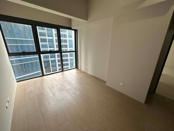 2 Bedroom Condo For Sale in Uptown Ritz, BGC, Taguig City | 80 sqm | RFO | Rent-to-Own Available