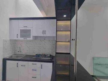 DI JUAL RUMAH 2 LANTAI BISA CAST & BISA KPR