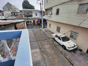 Venta de Casa Rentera en Santa Marta Fertisa Sur de Guayaquil