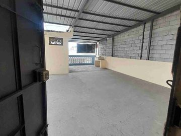 Venta de Casa Rentera en Santa Marta Fertisa Sur de Guayaquil