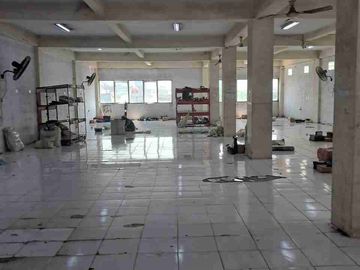 DIJUAL RUKO GANDENG 5 LANTAI – PADEMANGAN 4, JAKARTA UTARA.

Ruko Luas dengan Lift Barang
Sangat Cocok untuk Gudang • Kantor • Showroom • Distribusi • Investasi