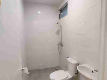 Dijual Rumah Baru Siap Huni Type Dhya Fortune Graha Raya Bintaro Bisa KPR