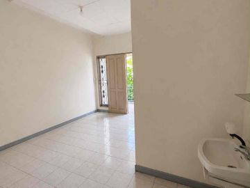 Disewakan Rumah 2 Lantai Hadap Selatan di Sunter Garden - Jakarta Utara