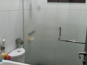 Rumah Pulomas Residence 2 Lantai Siap Huni Akses 2 Mobil