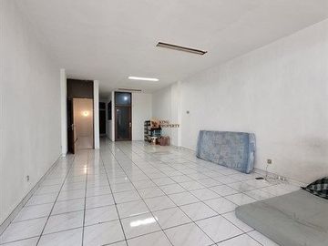 Strategis Sewa Ruko 4,5Lt. Unfurnished di Roxy Cideng Jakarta Pusat Akses ke Pintu Tol, Rumah Sakit, Transjakarta, Tanah Abang, Gambir