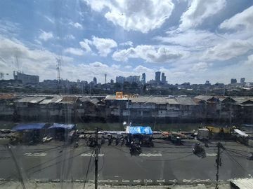 Strategis Sewa Ruko 4,5Lt. Unfurnished di Roxy Cideng Jakarta Pusat Akses ke Pintu Tol, Rumah Sakit, Transjakarta, Tanah Abang, Gambir