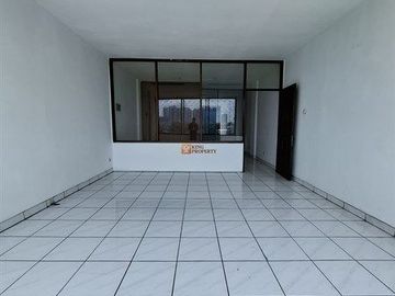 Strategis Sewa Ruko 4,5Lt. Unfurnished di Roxy Cideng Jakarta Pusat Akses ke Pintu Tol, Rumah Sakit, Transjakarta, Tanah Abang, Gambir
