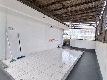 Strategis Sewa Ruko 4,5Lt. Unfurnished di Roxy Cideng Jakarta Pusat Akses ke Pintu Tol, Rumah Sakit, Transjakarta, Tanah Abang, Gambir