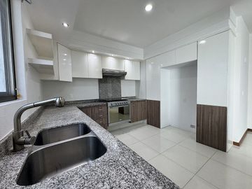 Espectacular casa en Venta, Los Almendros Residencia