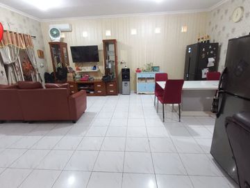Rumah Siap Huni Posisi Hook di Harapan Indah Bekasi