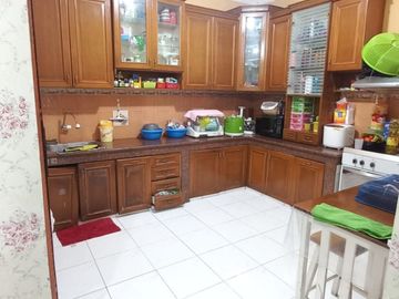 Rumah Siap Huni Posisi Hook di Harapan Indah Bekasi