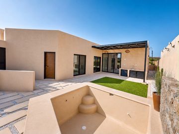 CASA NUEVA EN VENTA EN BIZNAGA RESIDENCIAL, COUNTRY CLUB – SAN CARLOS