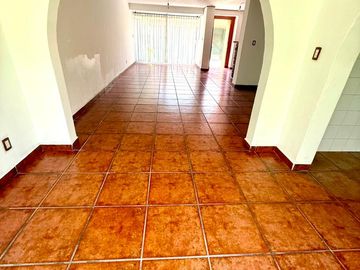 CASA EN RENTA EN QUERETARO / COL. LA ERA