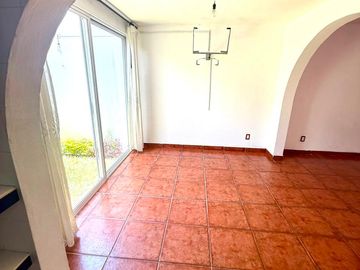 CASA EN RENTA EN QUERETARO / COL. LA ERA