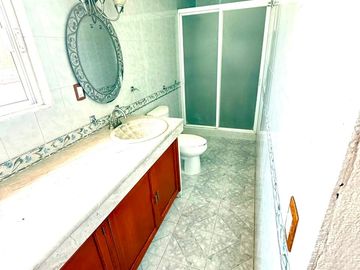 CASA EN RENTA EN QUERETARO / COL. LA ERA
