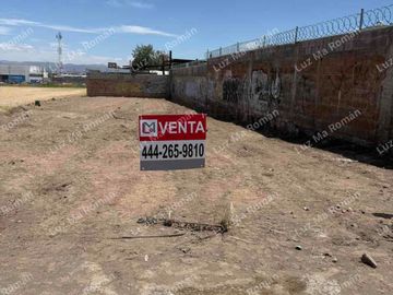 📍 LOTE EN VENTA
Frente a Arena Potosí
Junto a estacionamientos de la Feria
📐 400 m²
💰 $6,500/m²