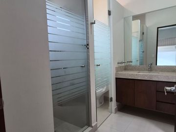 Casa en Renta Colonia los Azulejos (Sierra Alta) Monterrey, Nuevo León