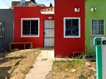 CASA EN VENTA-COL.LA PLATA-JALISCO
