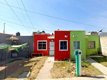 CASA EN VENTA-COL.LA PLATA-JALISCO