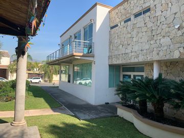 Casa Renta Privadas Portal de Cumbres Monterrey Amenidades