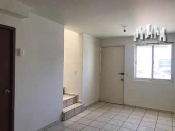 CASA EN CAMPO REAL ZAPOPAN