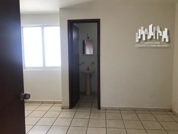 CASA EN CAMPO REAL ZAPOPAN