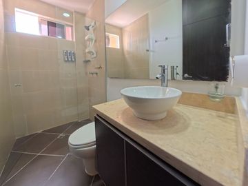 Apartamento Amoblado en Arriendo en Aguacatala, Poblado Medellin Antioquia