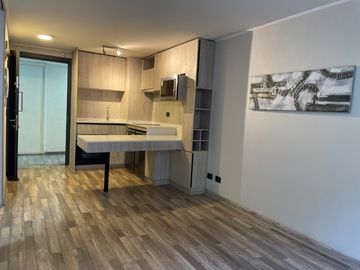 METRO TOESCA - MODERNO DEPARTAMENTO EN ARRIENDO CON BODEGA - 1 DORMITORIO 1 BAÑO