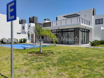 ZAKIA CASA AMUEBLADA EN RENTA, 3 recamaras, 2.5 baños