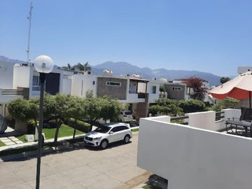 VENDO BONITA CASA EN CONDOMINIO EN MORAS PUERTO VALLARTA  CON 3 RECAMARAS