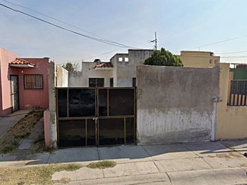 CASA EN VENTA-COL.SANTIAGO-JALISCO