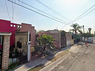 CASA EN VENTA-COL.SANTIAGO-JALISCO