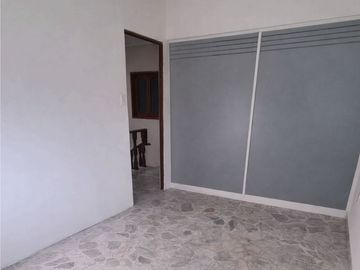 CONSULTORIOS EN RENTA ZONA NORTE LEON GTO JARDINES DEL MORAL A 10 MIN DE PLAZA MAYOR.