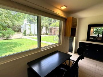 Habitación amueblada independiente con baño y cocineta en renta en Las Fuentes, Zapopan