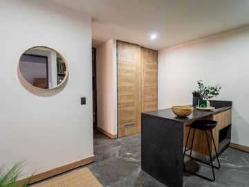DEPARTAMENTO EN VENTA TOTALMENTE AMUEBLADO CON TERRAZA PRIVADA