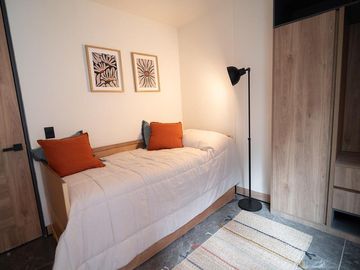 DEPARTAMENTO EN VENTA TOTALMENTE AMUEBLADO CON TERRAZA PRIVADA