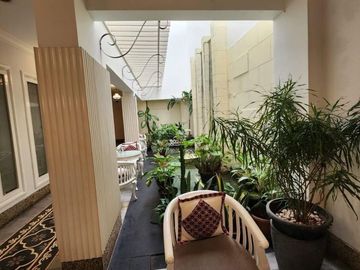 Rumah Klasik Vintage Area Cikini Menteng Jakarta Cocok Untuk Investasi Atau Usaha Lokasi Strategis
