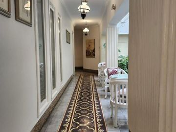 Rumah Klasik Vintage Area Cikini Menteng Jakarta Cocok Untuk Investasi Atau Usaha Lokasi Strategis