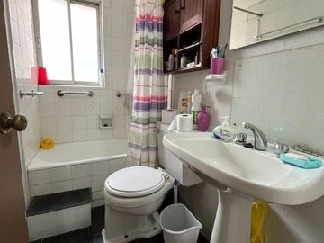 SE VENDE COMODO  DEPARTAMENTO 14 NORTE CON 1 PONIENTE EST. BODEGA UF 4.900 DOR. 4 BAÑOS 2