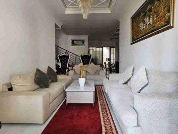 RUMAH MEWAH NEW INDIE ARAYA SIAP HUNI