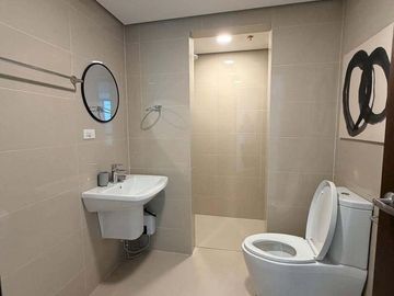 FOR RENT: Fully Furnished 2-Bedroom Condo at 38 Park Ave, IT Park, Cebu City