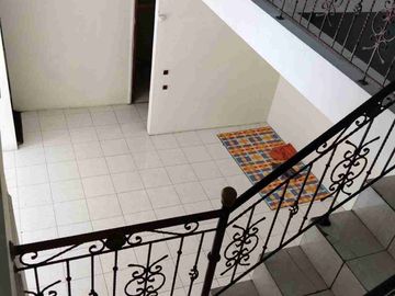 Rumah 2 lantai bisa kantor di sayap reog Turangga Buahbatu