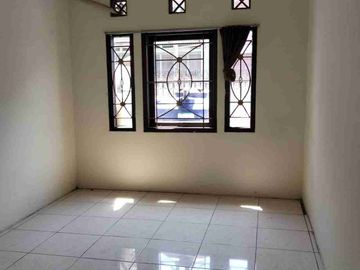 Rumah 2 lantai bisa kantor di sayap reog Turangga Buahbatu
