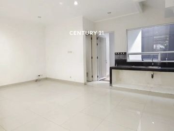 Dijual rumah siap huni dalam cluster di Discovery Bintaro