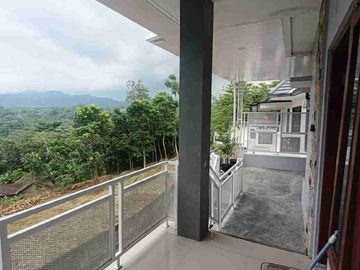RUMAH SIAP HUNI FULL FURNISHED DEKAT AKMIL MAGELANG