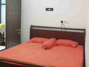 RUMAH SIAP HUNI FULL FURNISHED LOKASI DI BEKASI TIMUR