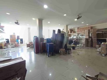 Disewakan Ruko Gandeng 3lt di jalan utama Agus Salim, Bekasi